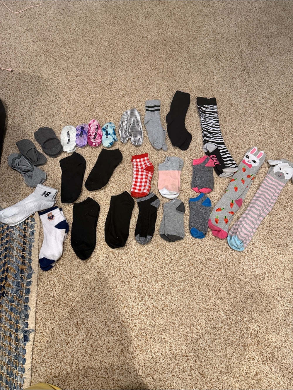 Assorted women’s  No-Show and Crew Socks - Black, Gray, White EUC